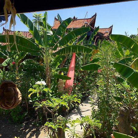 Mahogany Cottage Gili Meno Exterior photo